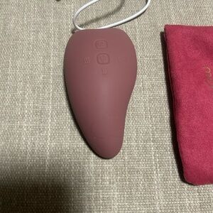 Momcozy Silicone Massager